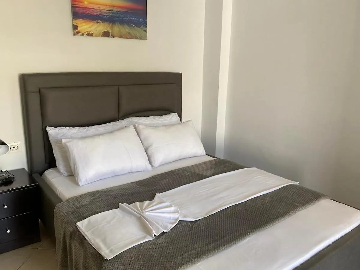 Tomi Apartments Sarandë Aparthotel